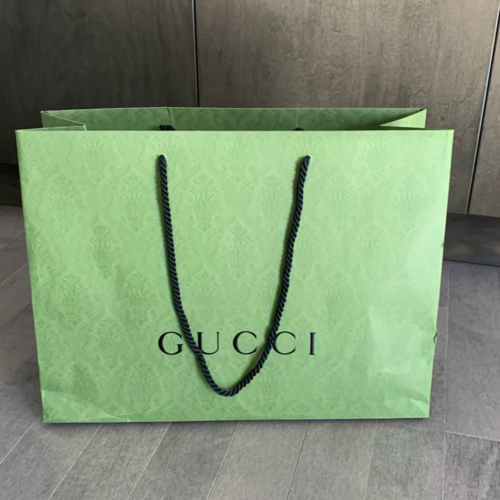Gucci paper shopping bag Authentic